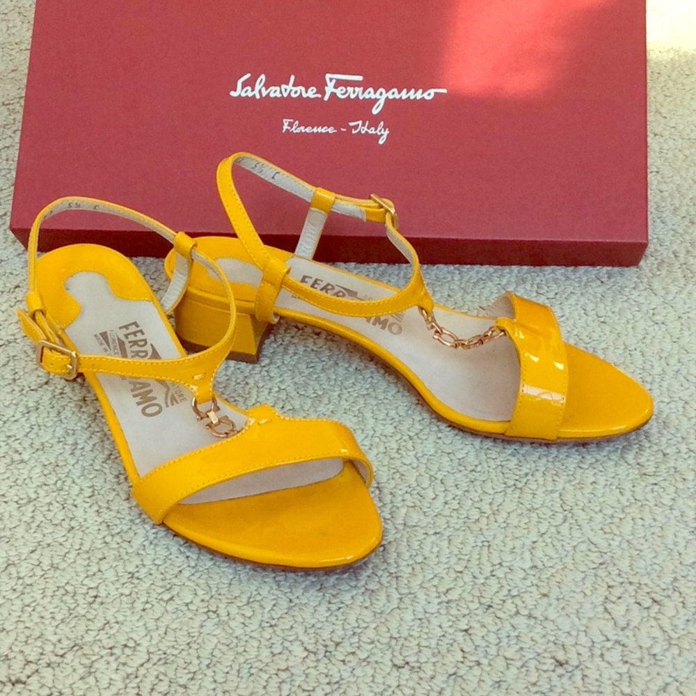 Ferragamo ‘Dandi’ yellow patent leather sandal